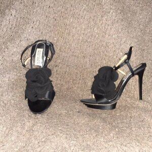 BADGLEY MISCHKA-Randee-Silk/Satin Black Flower-4.5" Heels-Sz 5.5-Excellent